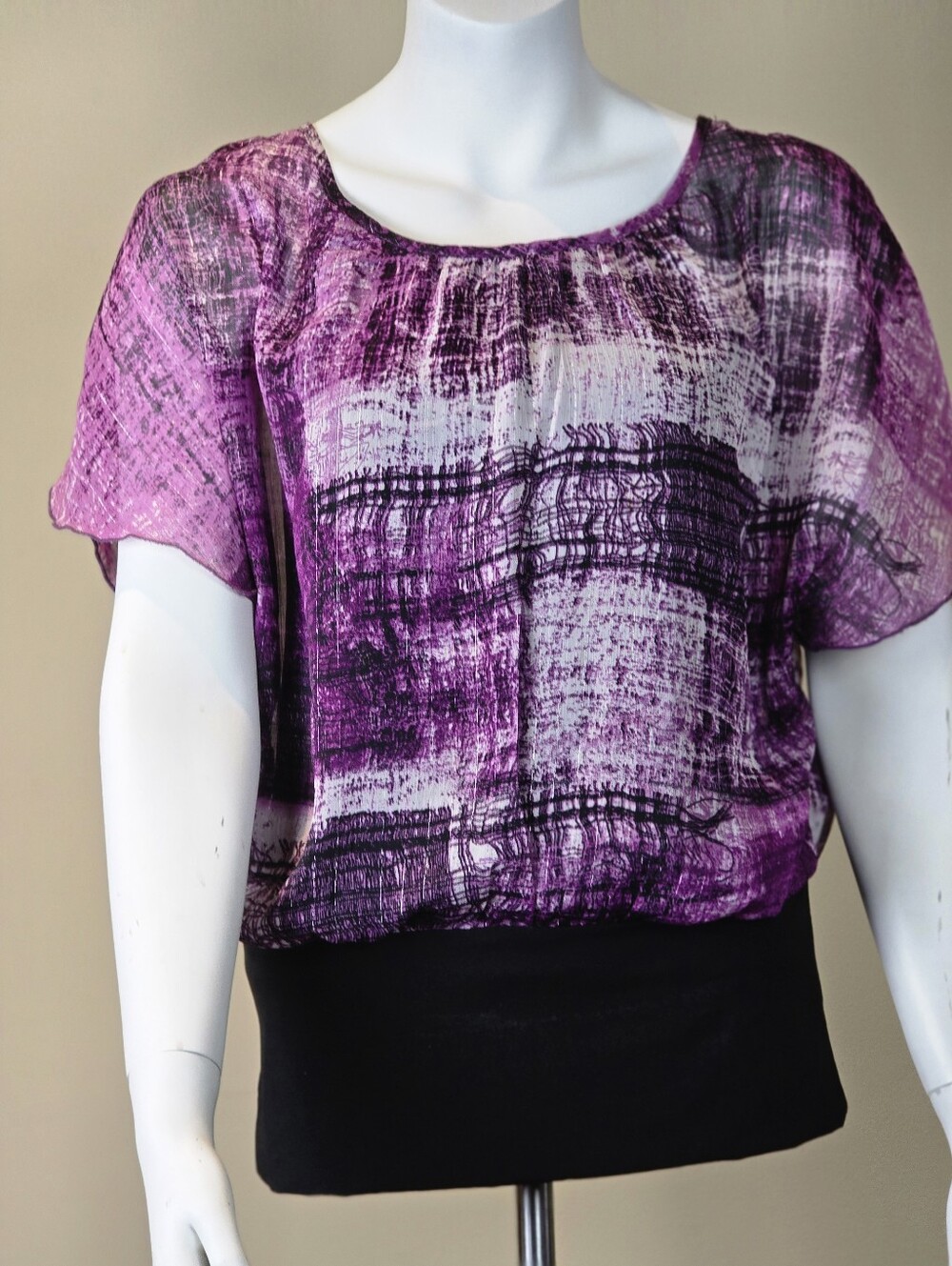Sz XS Ispiri Abstract Print 2-in-1 Flutter Sleeve Top & Tank